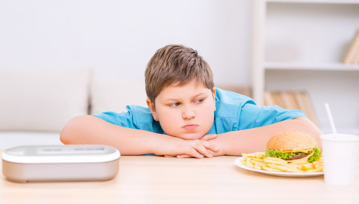 Seu filho ronca? O peso pode ser a causa